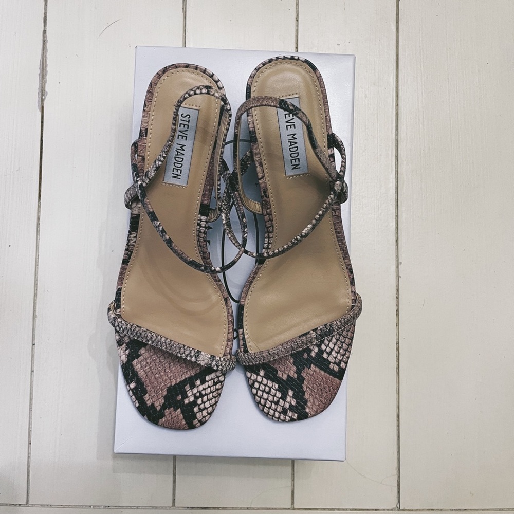 Steve Madden Inessa Snakeskin heel
